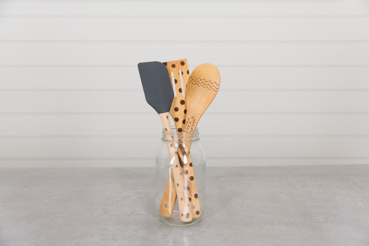 how to decorate kitchen utensils with wood burning