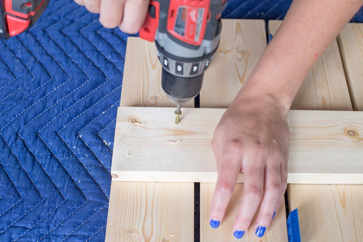 screw in crate for camping