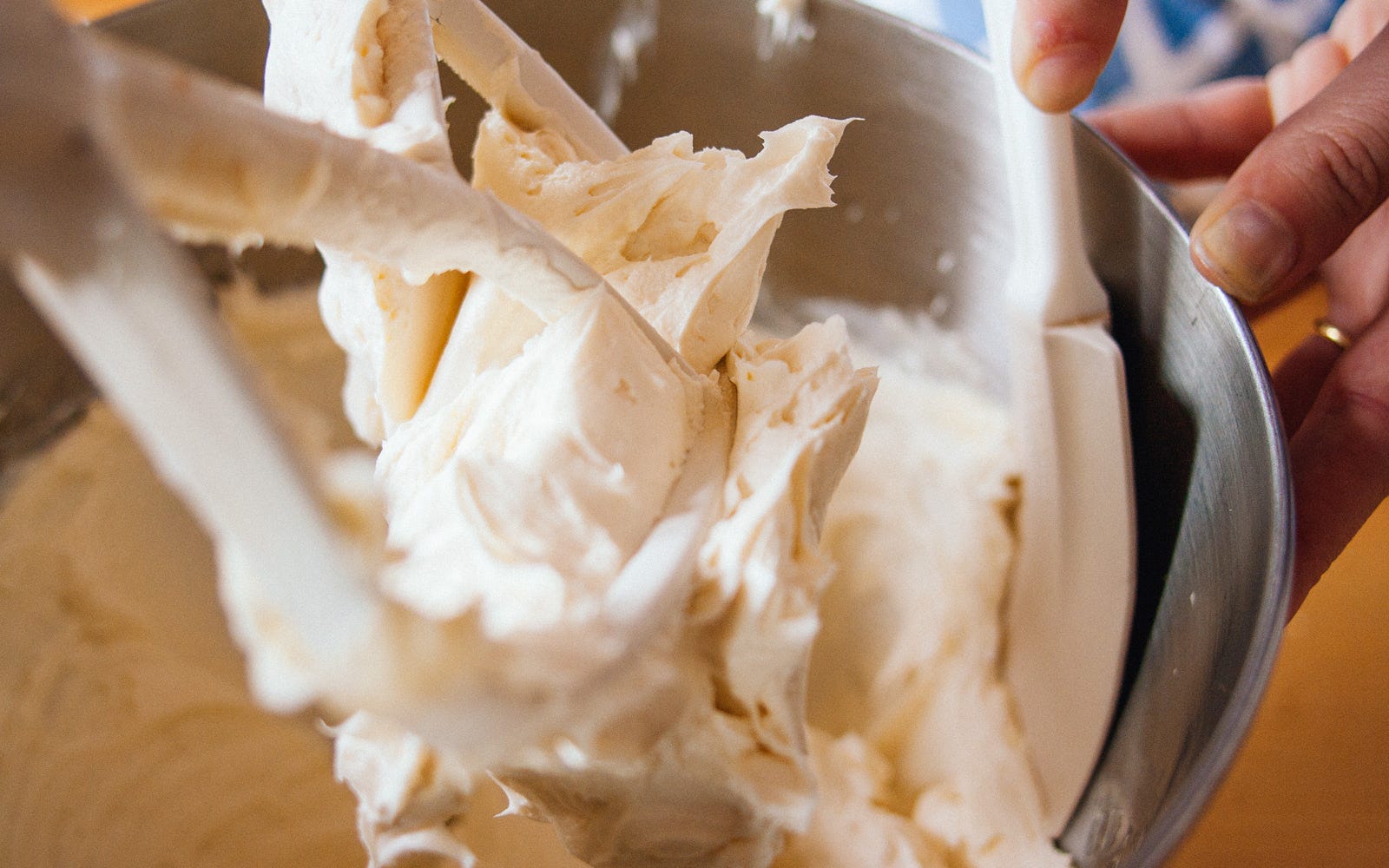 coconut cupcake frosting