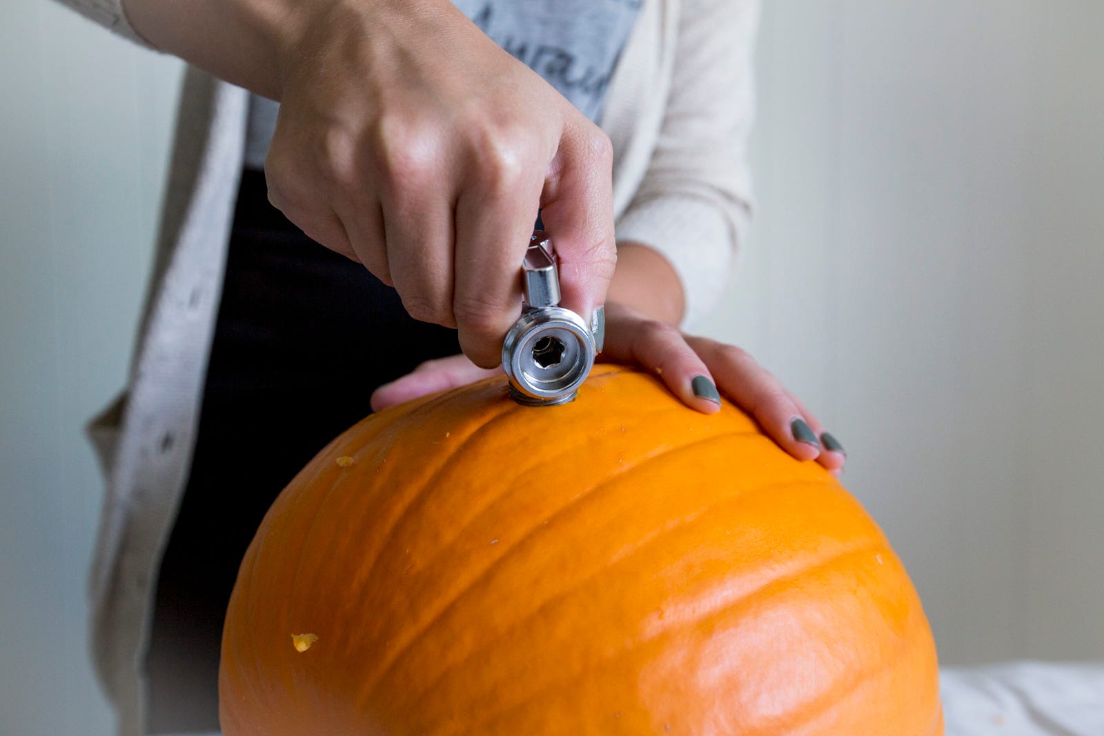 DunnDIY-SeattleWA-PumpkinDispenser-08.jp
