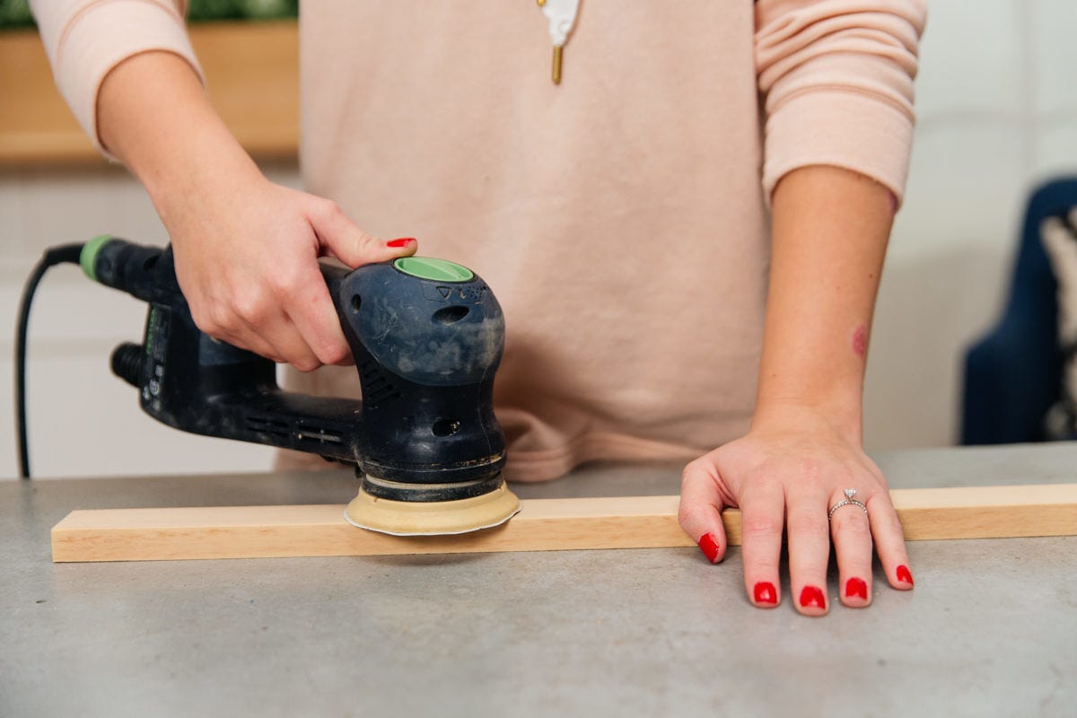 Sanding cedar for Wooden shower mat